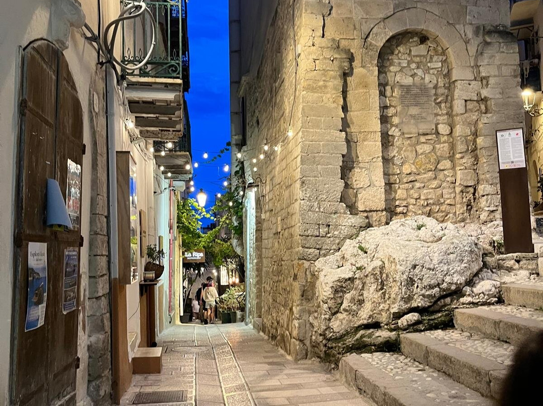 Borgo Antico Di Vieste-维耶斯泰必去景点