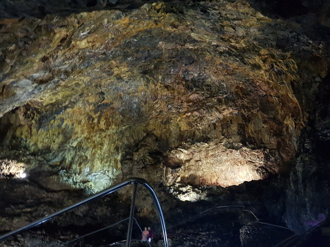 Gruta do Carvão-蓬塔德尔加达必去景点