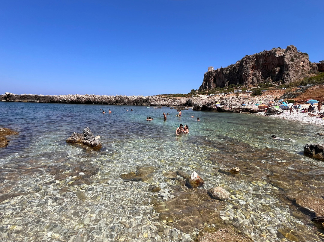 Spiaggia di Isulidda-Macari必去景点