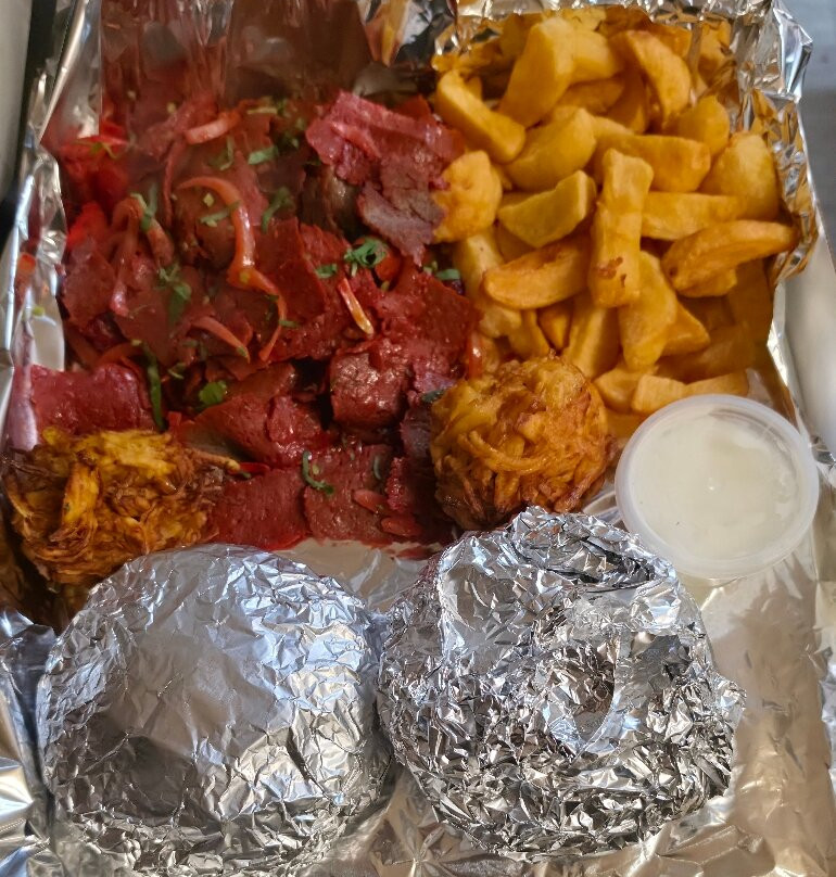 Anisha Tandoori