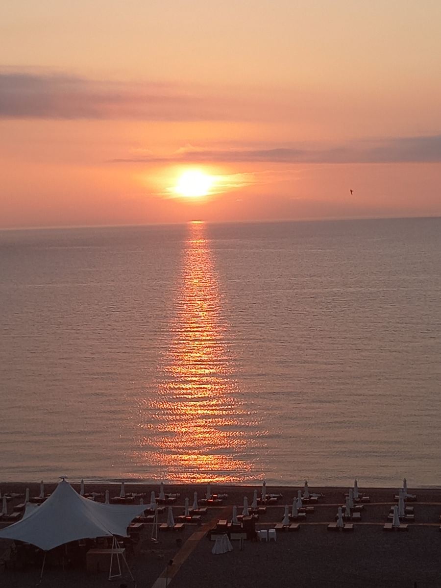 Golden Beach Hotel-旅行者