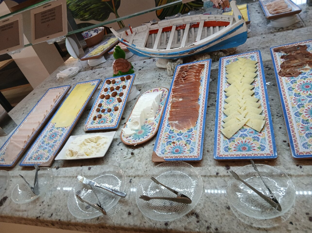 贝纳尔马德纳海滩森蒂多酒店主图