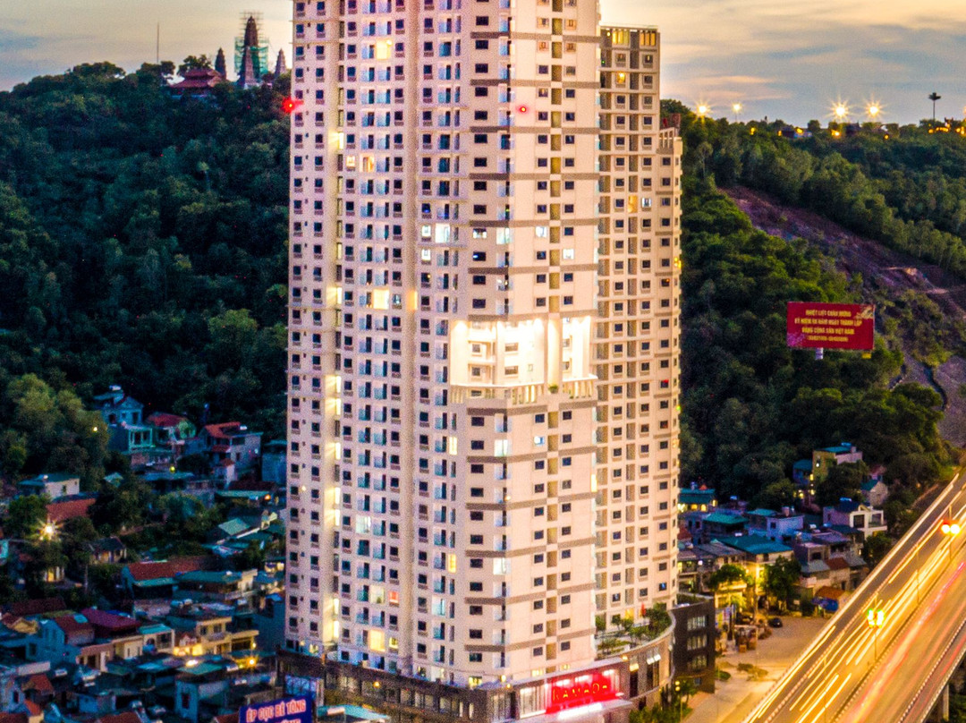 下龙湾温德姆华美达套房酒店