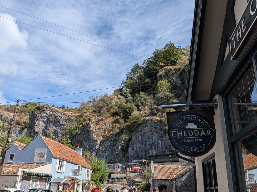 Cheddar Gorge & Caves-Cheddar必去景点