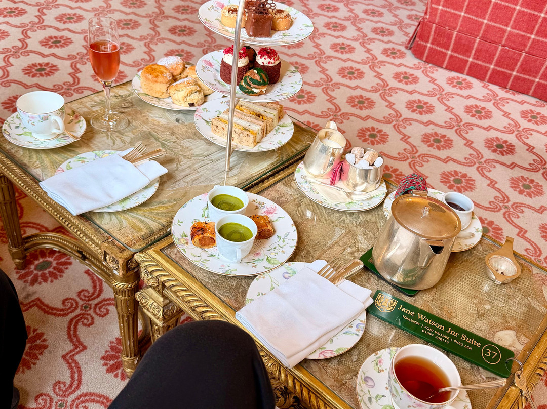 因维洛奇城堡酒店主图