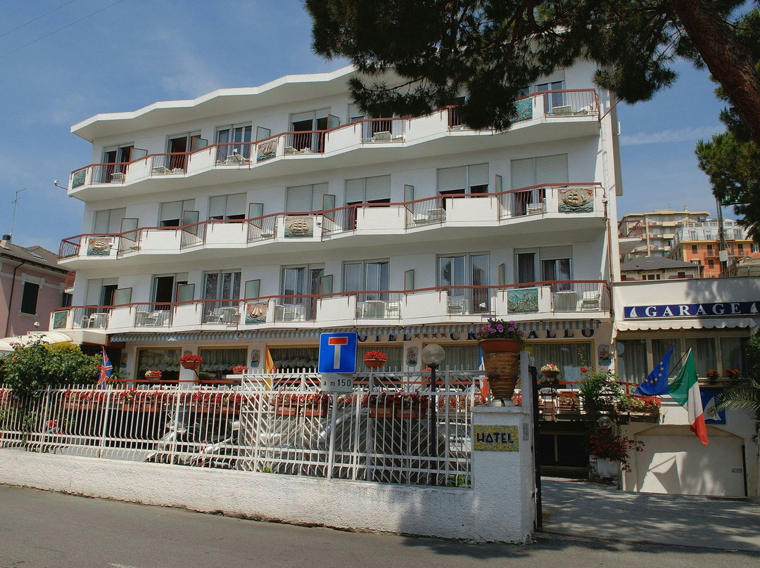瓦拉泽酒店住宿-克丽斯塔罗酒店