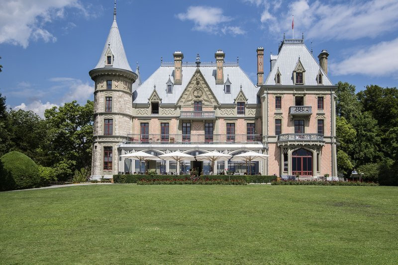 Schloss Schadau - Swiss Historic Hotel