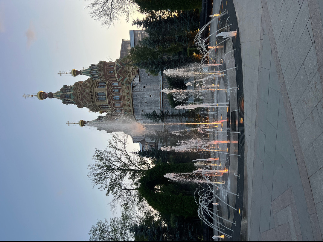 Cathedral of Saints Peter and Paul-彼得霍夫必去景点