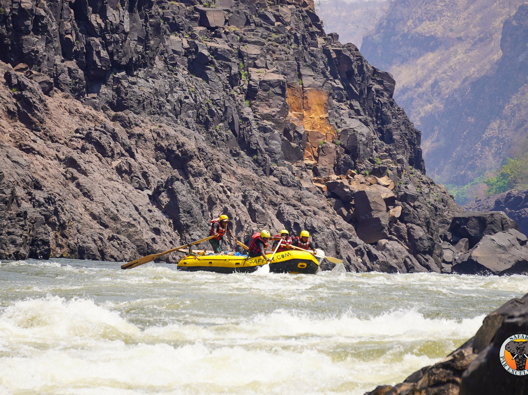 Safpar Rafting Company-李文斯顿必去景点