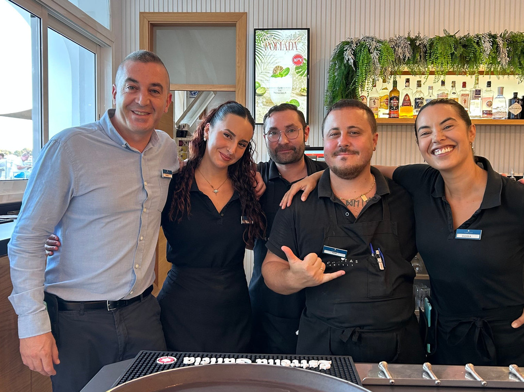 Comitas Floramar公寓酒店主图