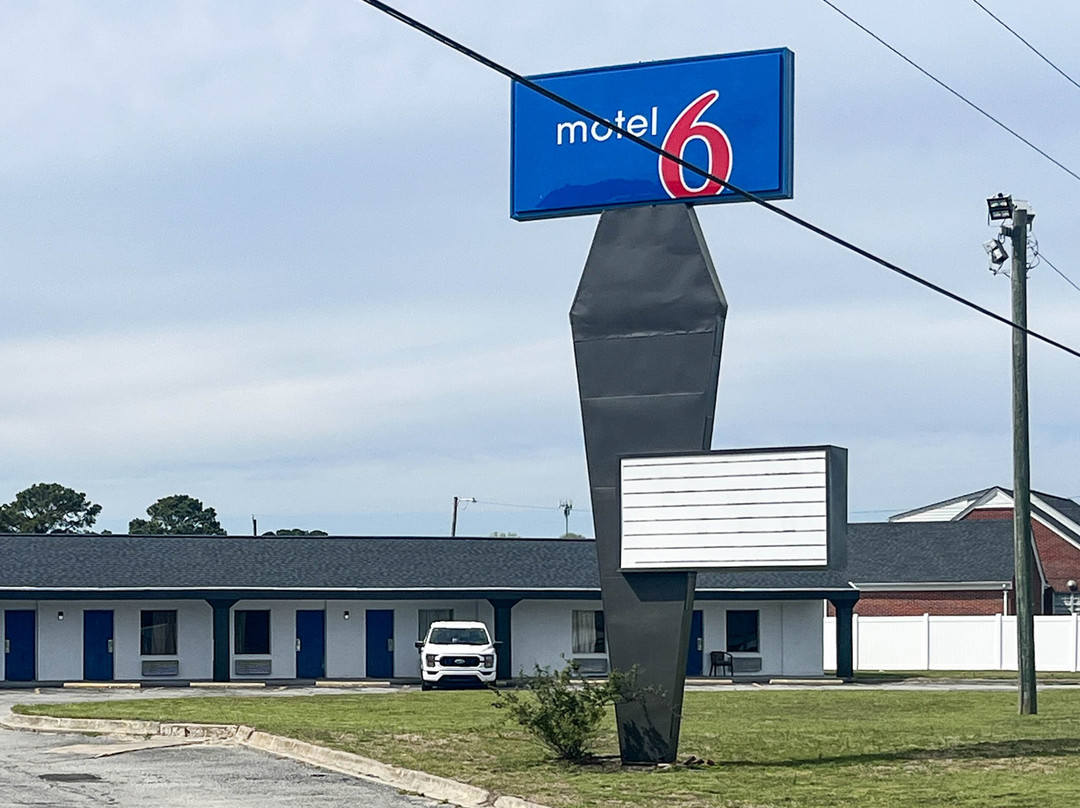 Motel 6 Williamston, NC – Highway 17