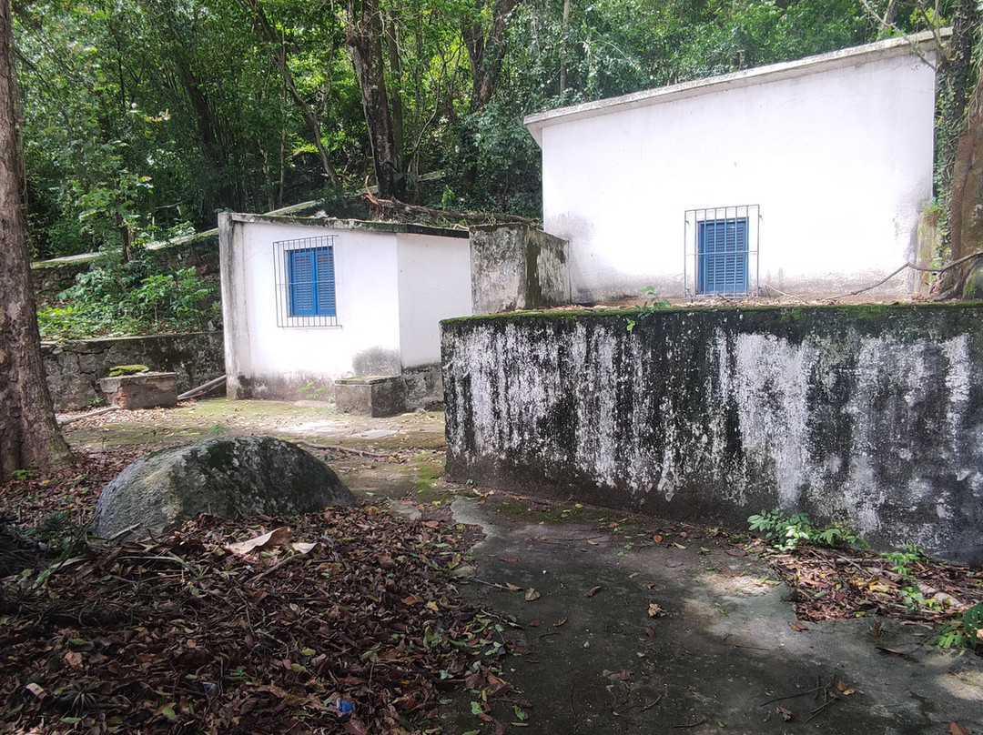 Gruta do Frei Pedro Palácios-维拉维尔哈必去景点