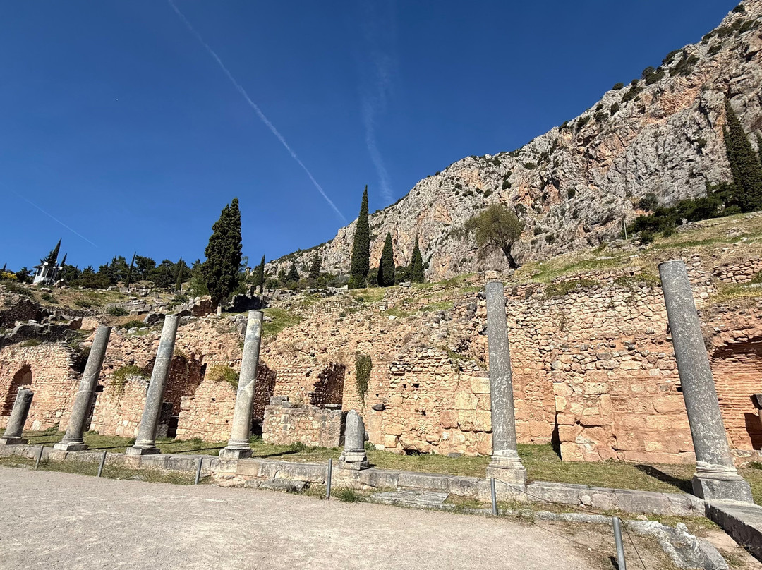 Temple of Apollo-德尔斐必去景点