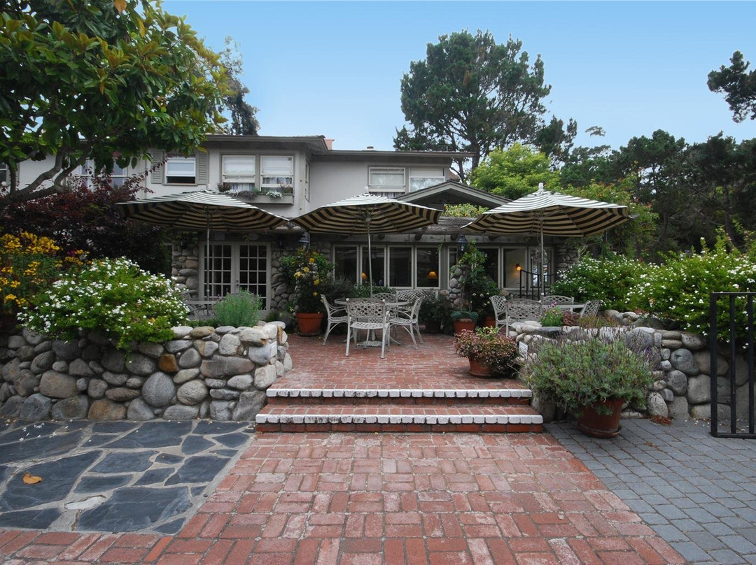 鹅卵石旅馆主图