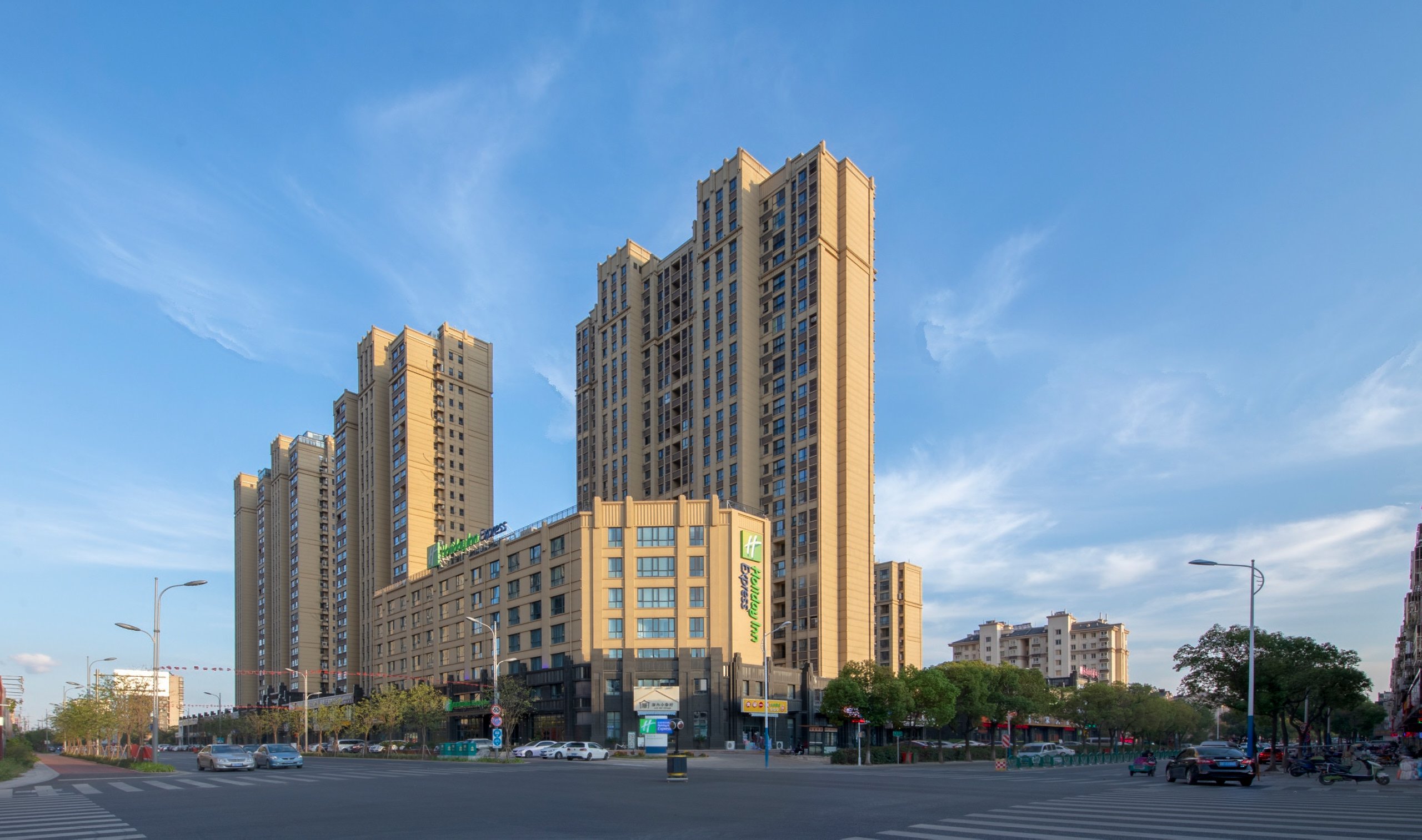 张家港东城智选假日酒店-官方