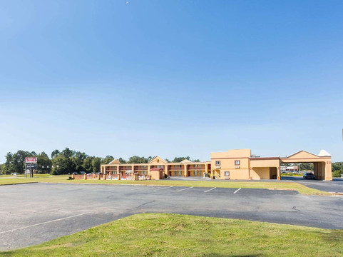 福赛斯速8汽车旅馆主图