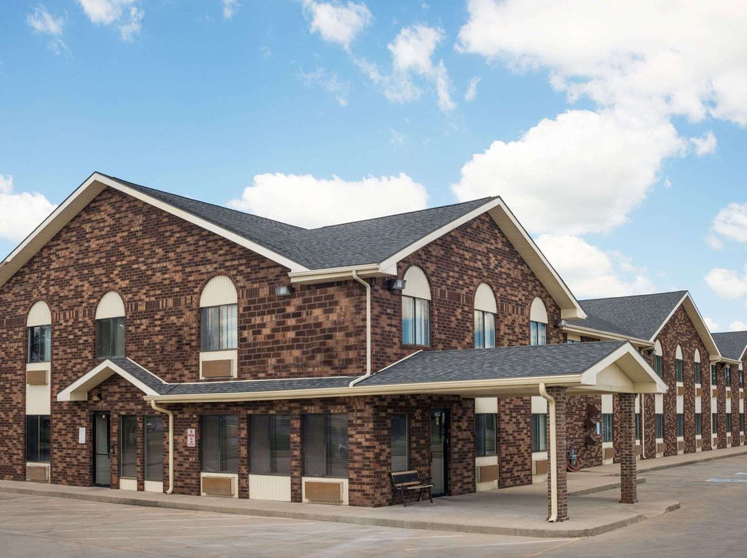 Days Inn by Wyndham Muncie -Ball State University