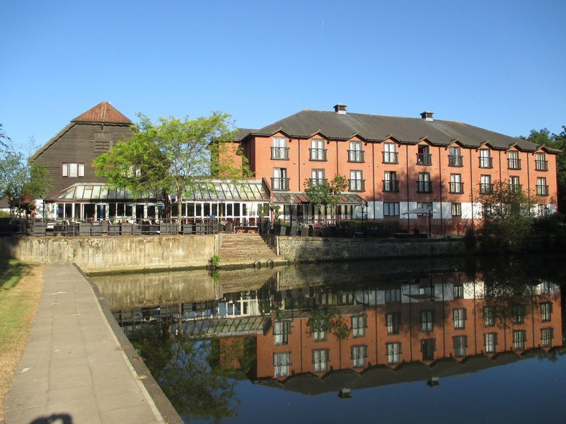 The Bridge Hotel-官方