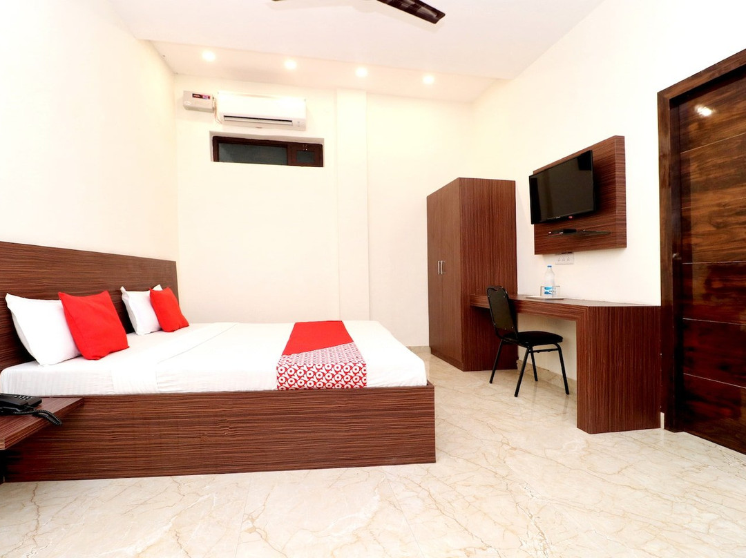 Bathinda酒店住宿-OYO 22333 Imperial Gold