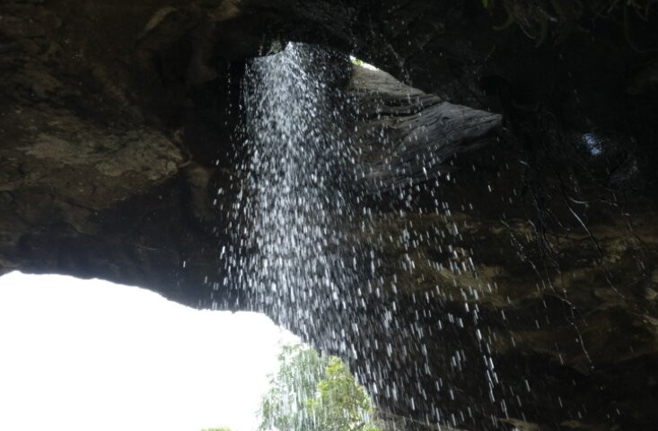 Sang Chan Waterfall景点图片