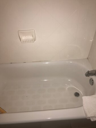 La Quinta Inn & Suites by Wyndham Edmond主图