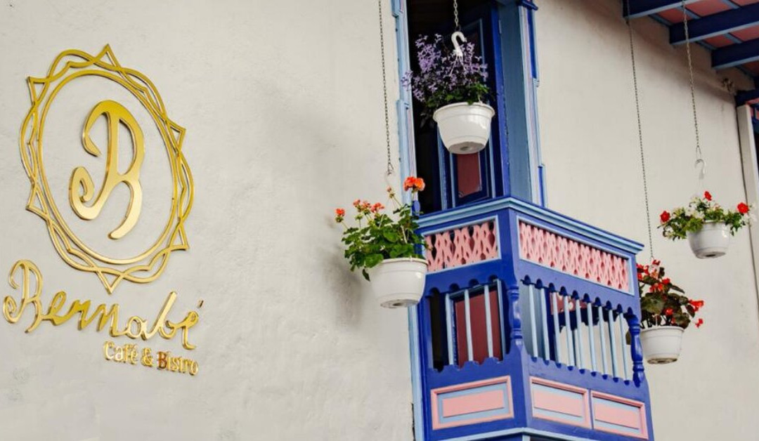 萨伦托餐馆和美食-Bernabé Café & Bistro