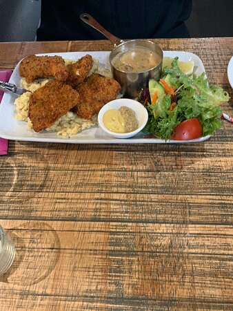 阿恩多夫甘露酒店主图