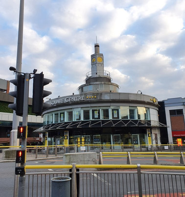 Queen Square Travel Centre-利物浦必去景点