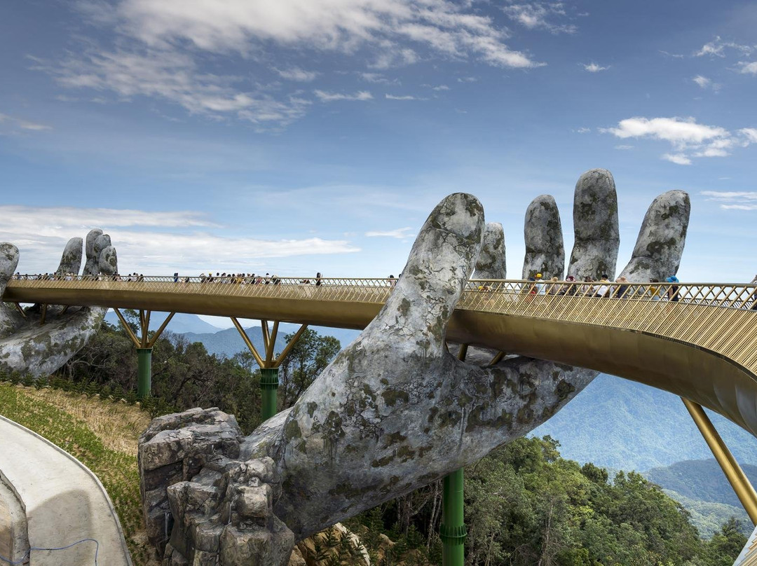 Gold Ealge Travel-岘港必去景点