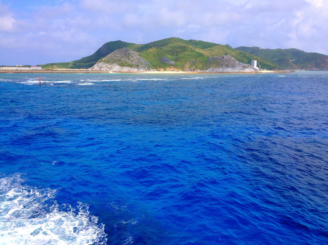 Tonaki-jima Island景点图片