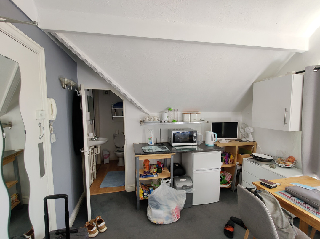 Cameron Lodge Stafford主图