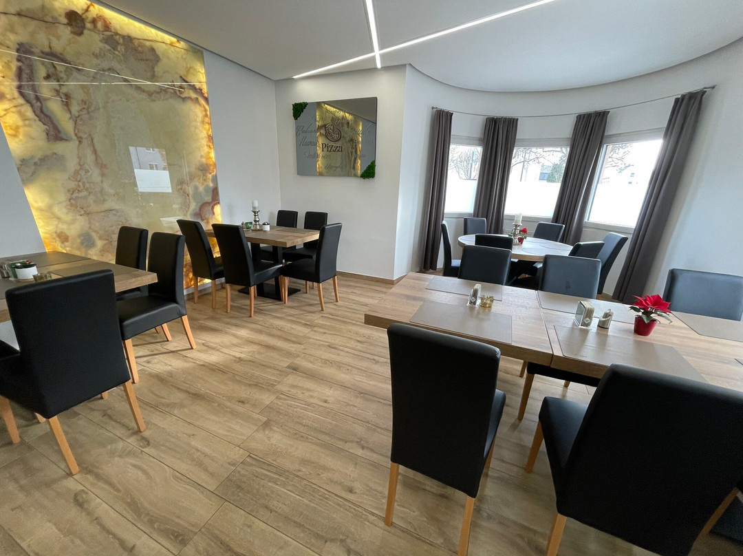 Riverside Pizza Und Grillhouse