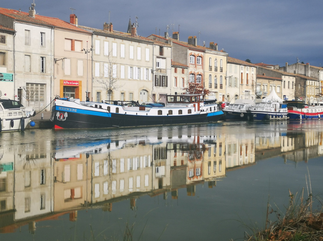 Capitainerie - Office fluvial-Castelnaudary必去景点