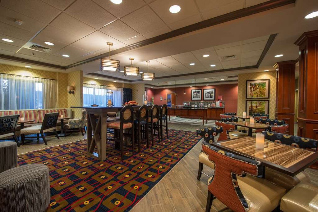 Hampton Inn Easley主图