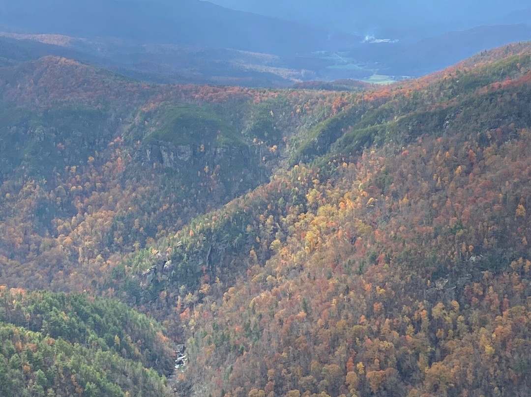 Hawksbill Mountain Trail景点图片