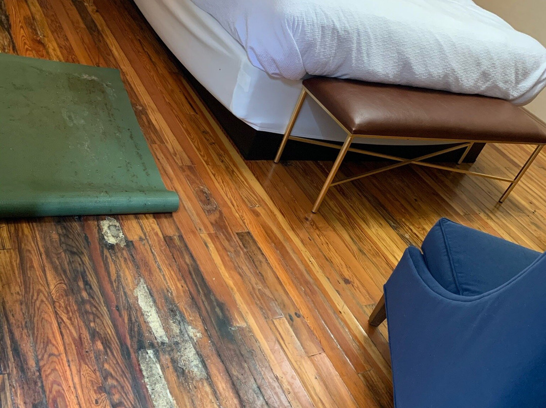 The Collegiate Hotel主图