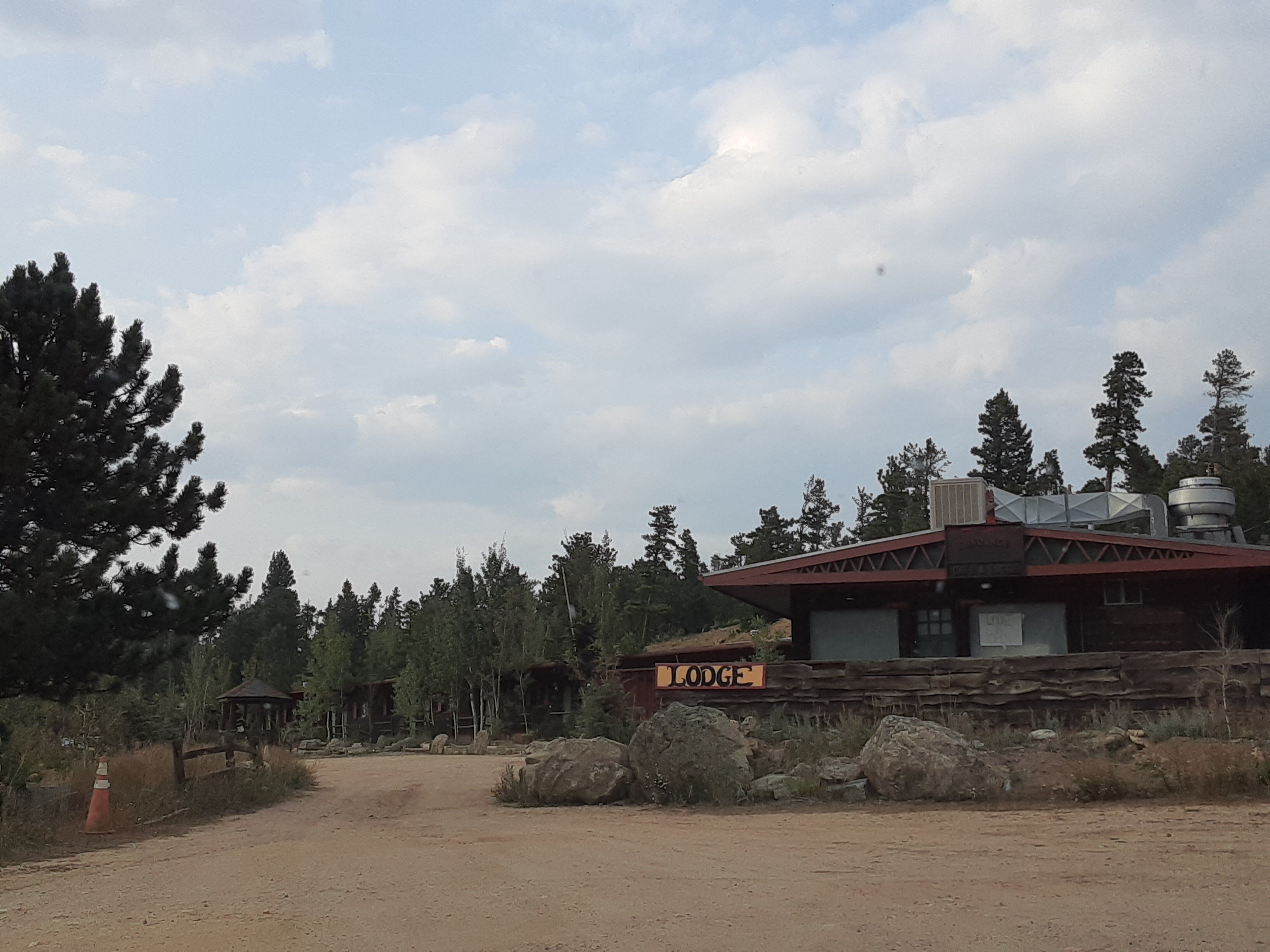 Sundance Lodge-官方