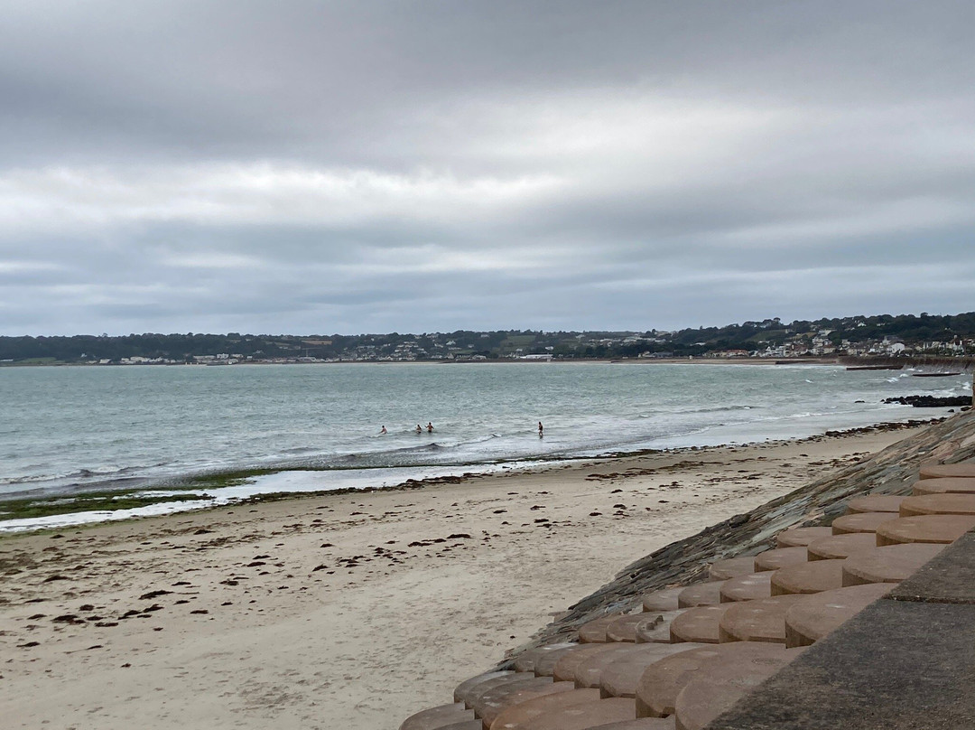 St. Helier Beach景点图片