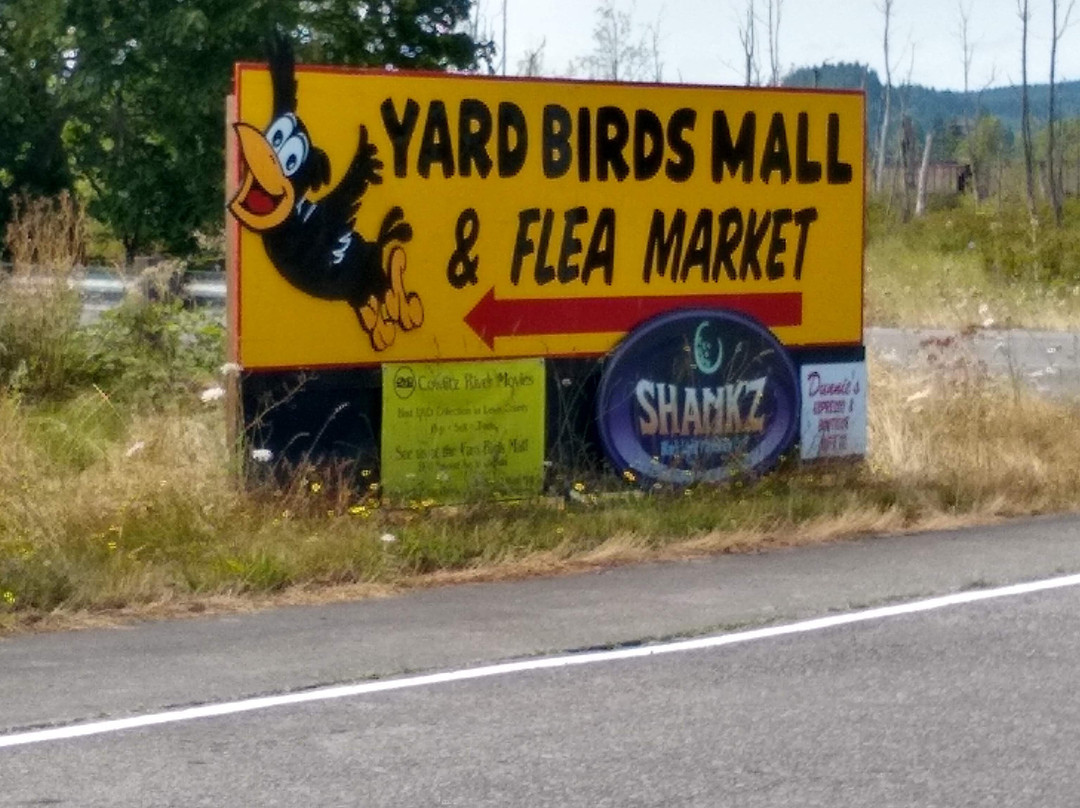 Yard Birds Mall & Storage景点图片