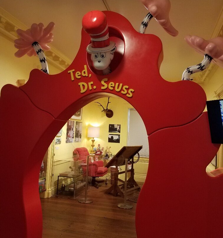 The Amazing World of Dr. Seuss Museum景点图片
