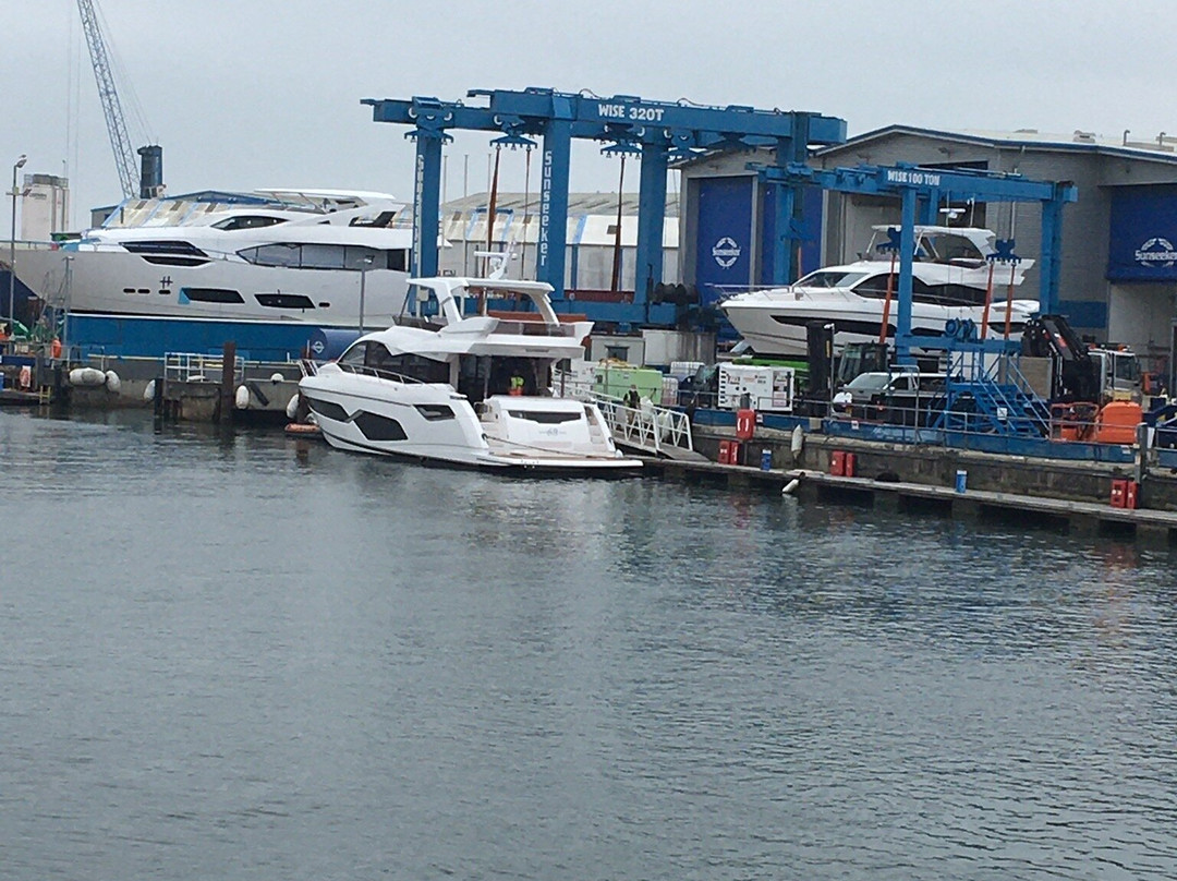 Poole Harbour景点图片