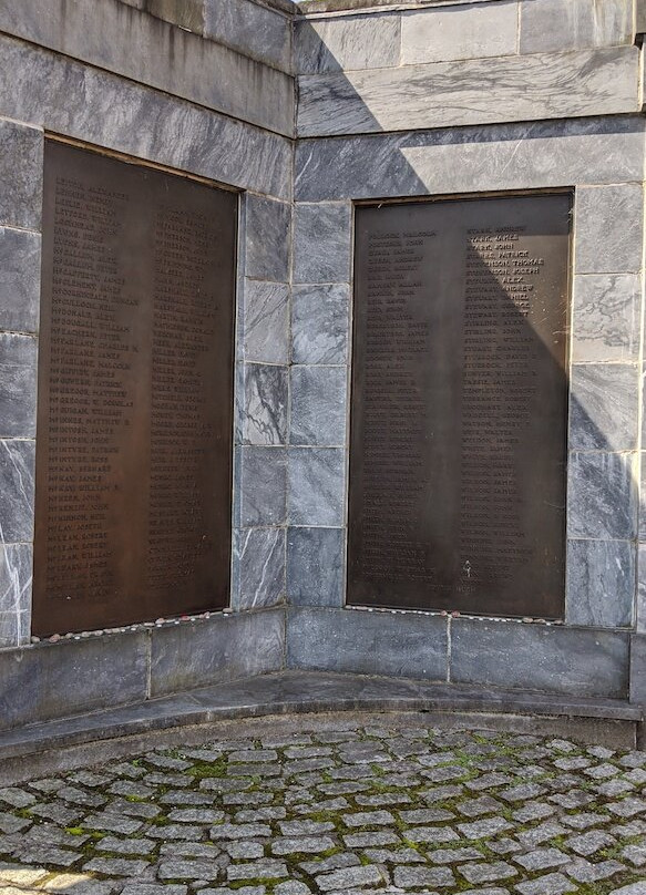 Kirkintilloch War Memorial景点图片