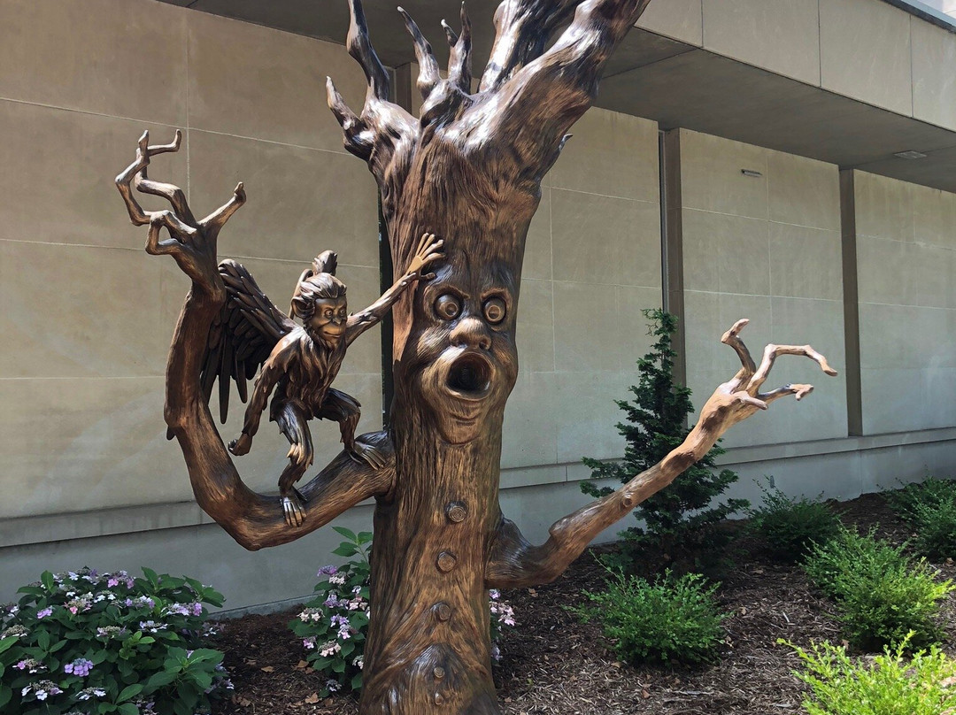 Centennial Park-荷兰村必去景点