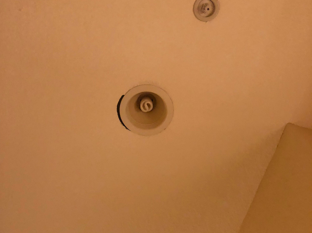 Days Inn by Wyndham North Mobile主图