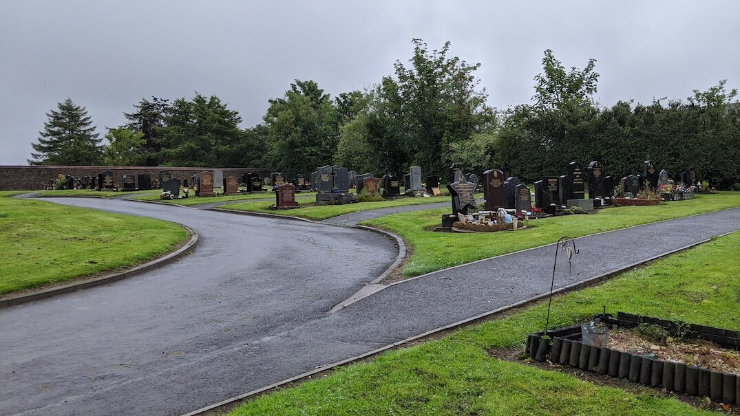 Kilwinning Cemetery景点图片