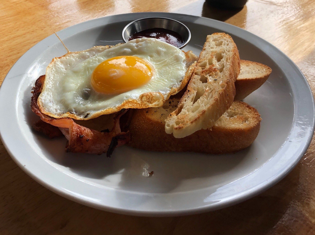 BEANd Eatery, Coffee roastery & fudge store-圣雷莫必去景点