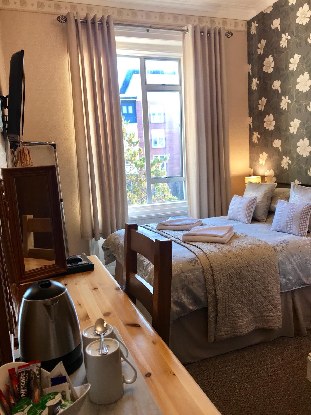 布雷赛德宾馆-官方