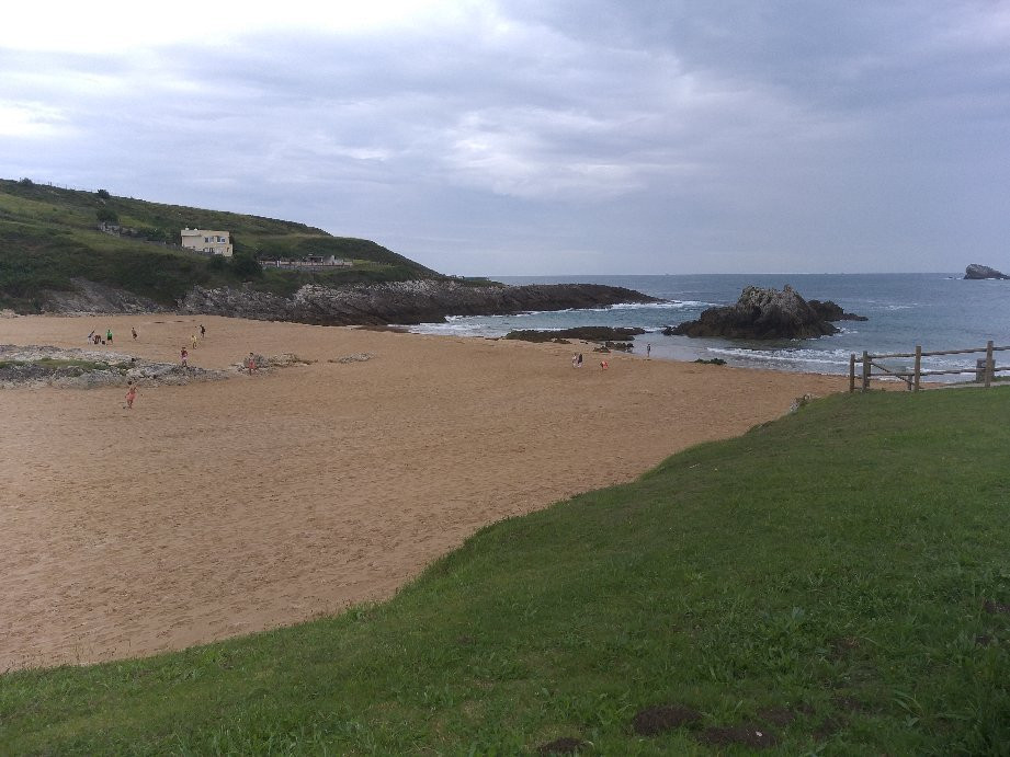 Playa de San Juan de la Canal-Soto de la Marina必去景点