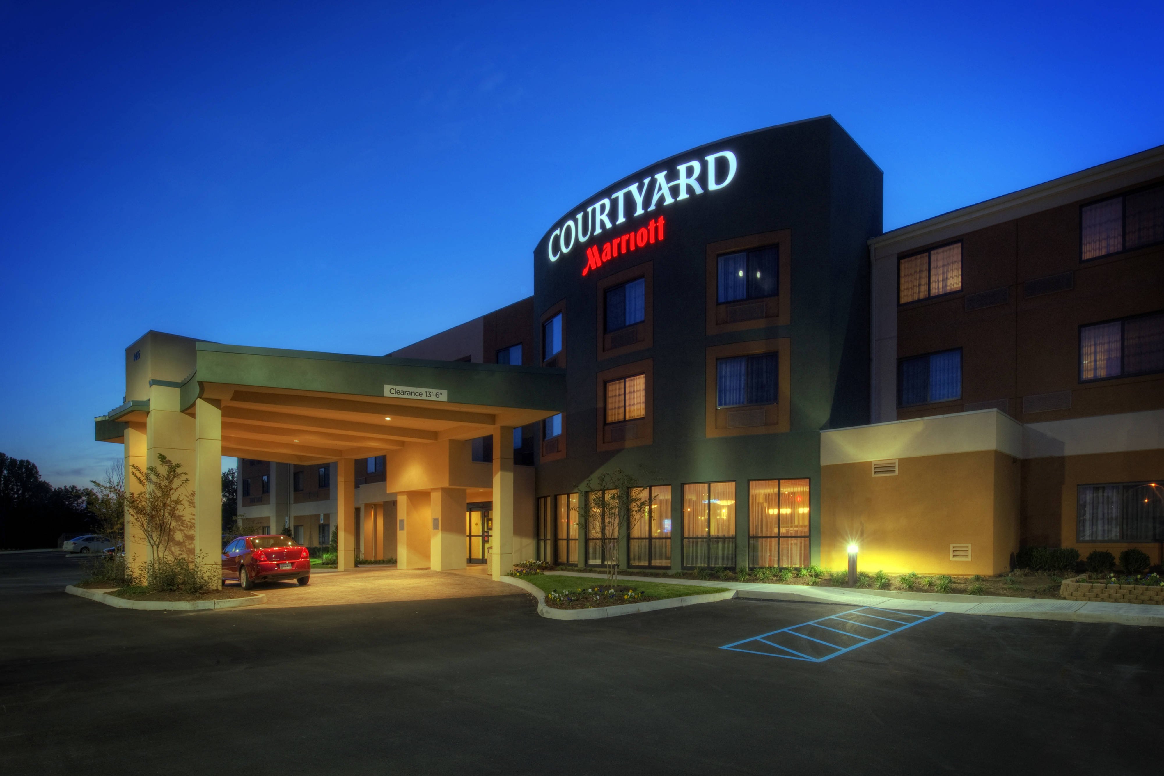 Courtyard Johnson City-官方