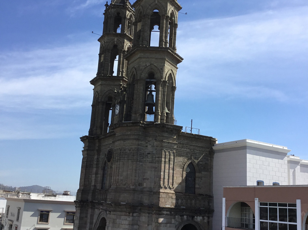 Hotel Fray Junipero Serra主图